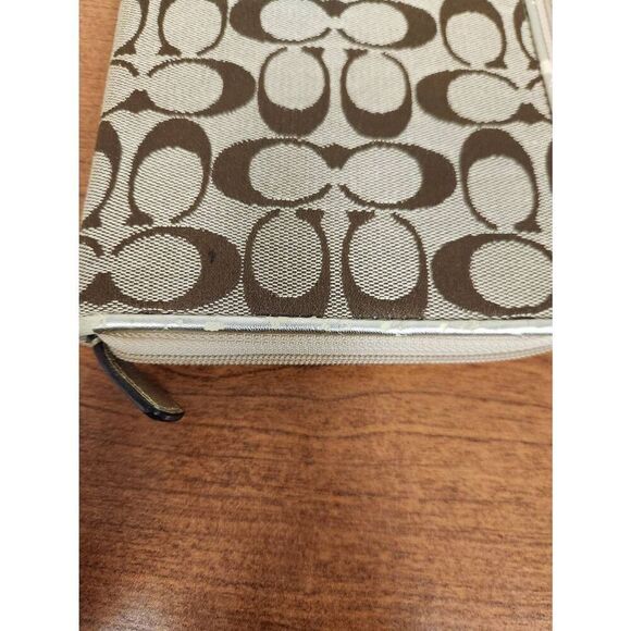 Coach Signature c jacquard mini iPad tablet or kindle zippered case tan brown - Picture 4 of 9